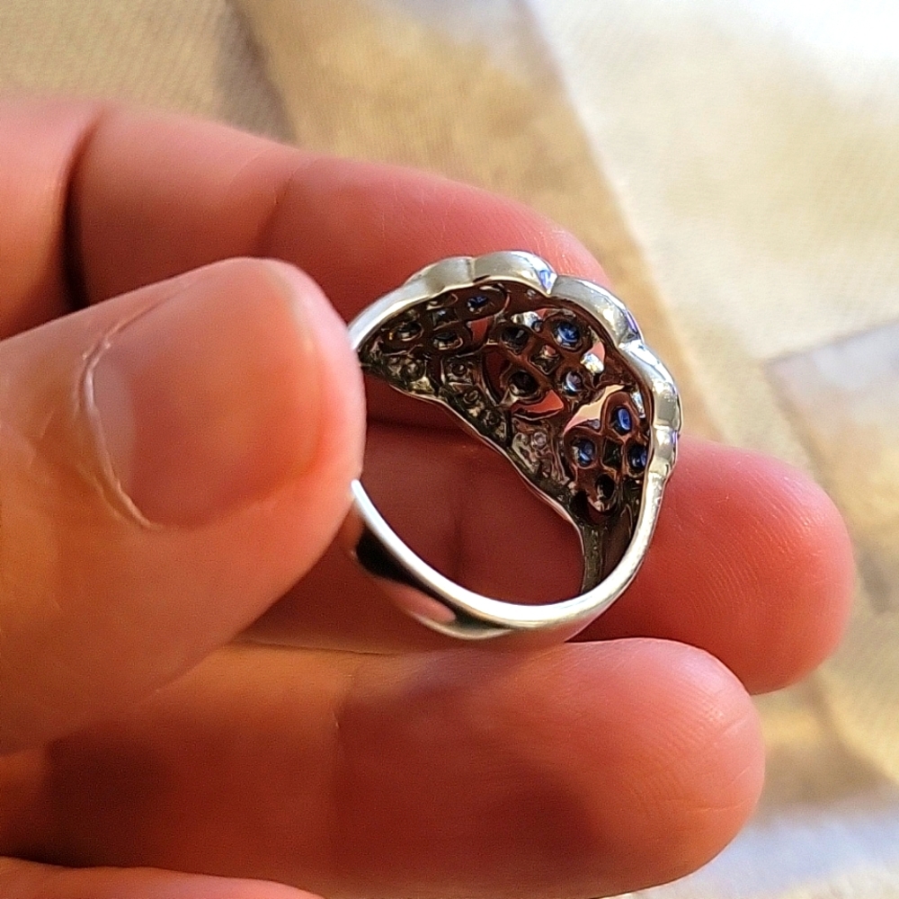 Breathtaking 14K White Gold Diamond & Sapphire Floral Ring - Picture 2 of 4